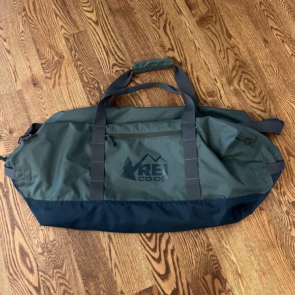 REI Co-op Roadtripper Duffel Bag 32 Inch Green Black Outdoor Gym